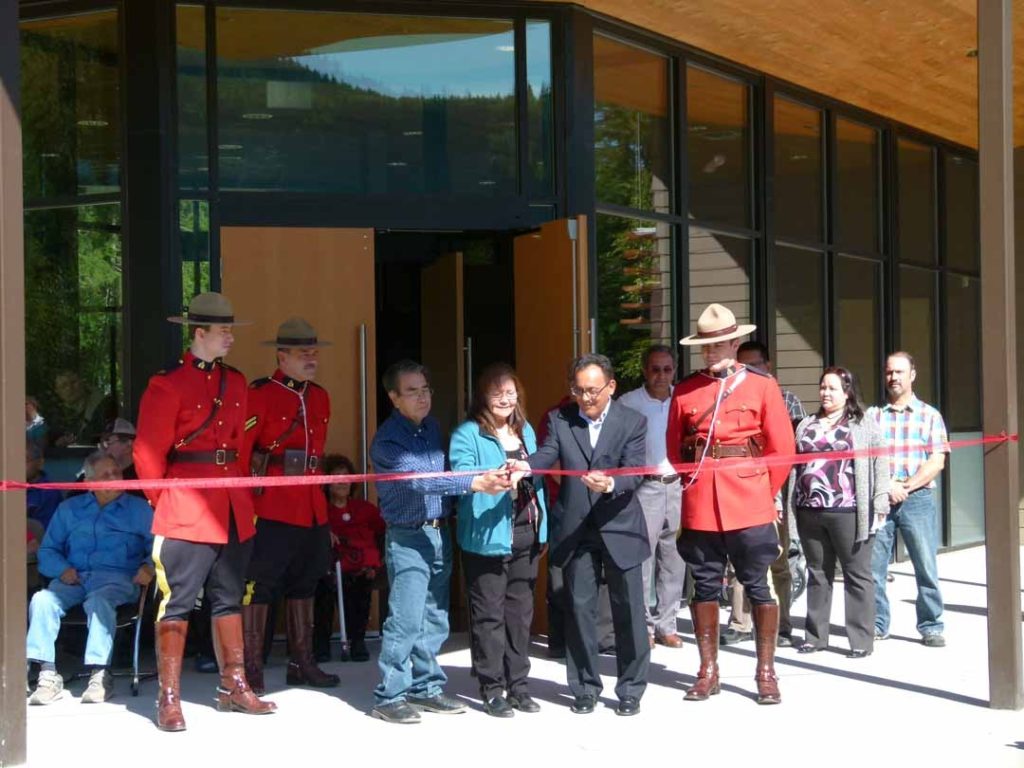 9-8-2011-Frank Webber Yousuf Ali_ribbon-cutting